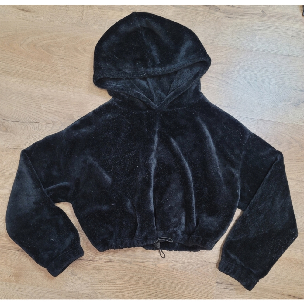 Women's black fleece sherpa weekend edition pull over crop top hoodie size small - Picture 1 of 6